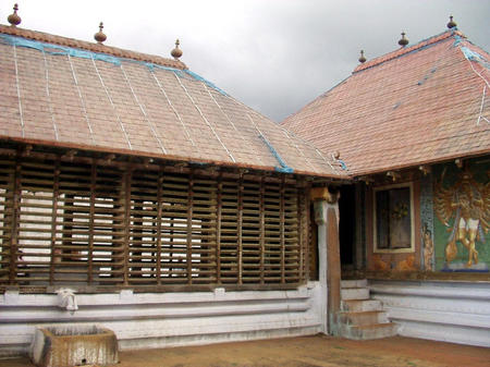 Tempel in Courtrallam