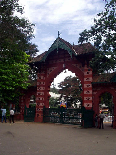 entrance gate to the palace park